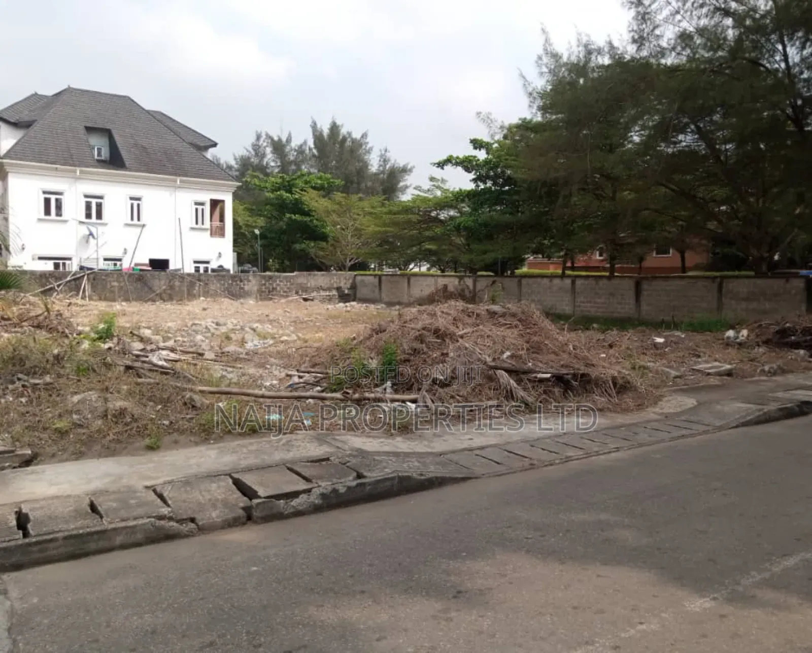 824sqm of Land at Carltongate Estate, Chevron Drive, Lekki in Lekki