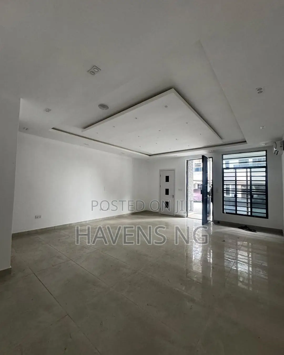 4bdrm Duplex in 1004 for sale in 1004