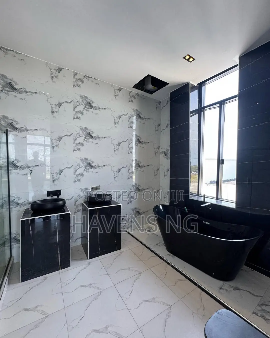 6bdrm Duplex in Osapa london for sale in Osapa london