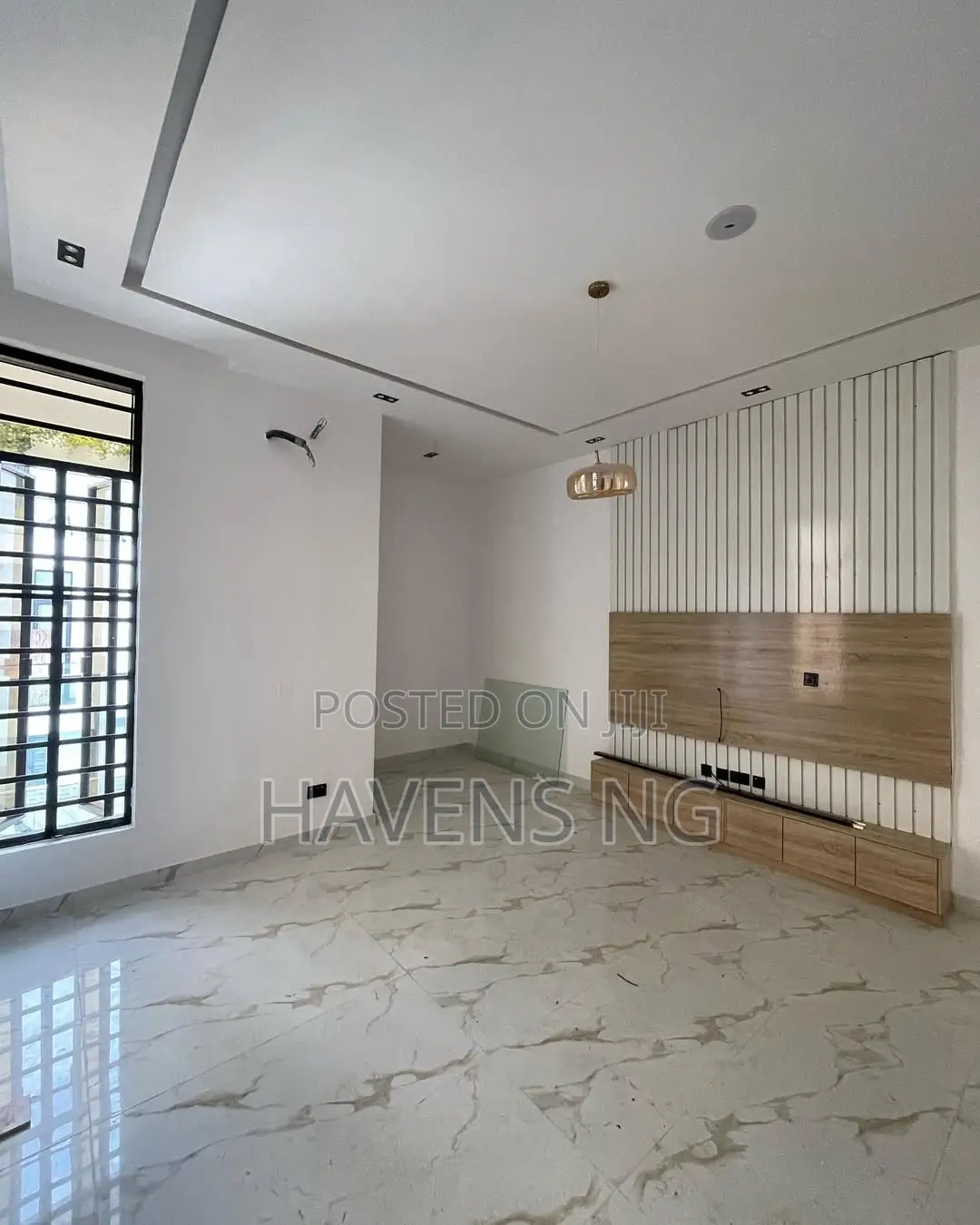 5bdrm Duplex in Osapa london for sale in Osapa london
