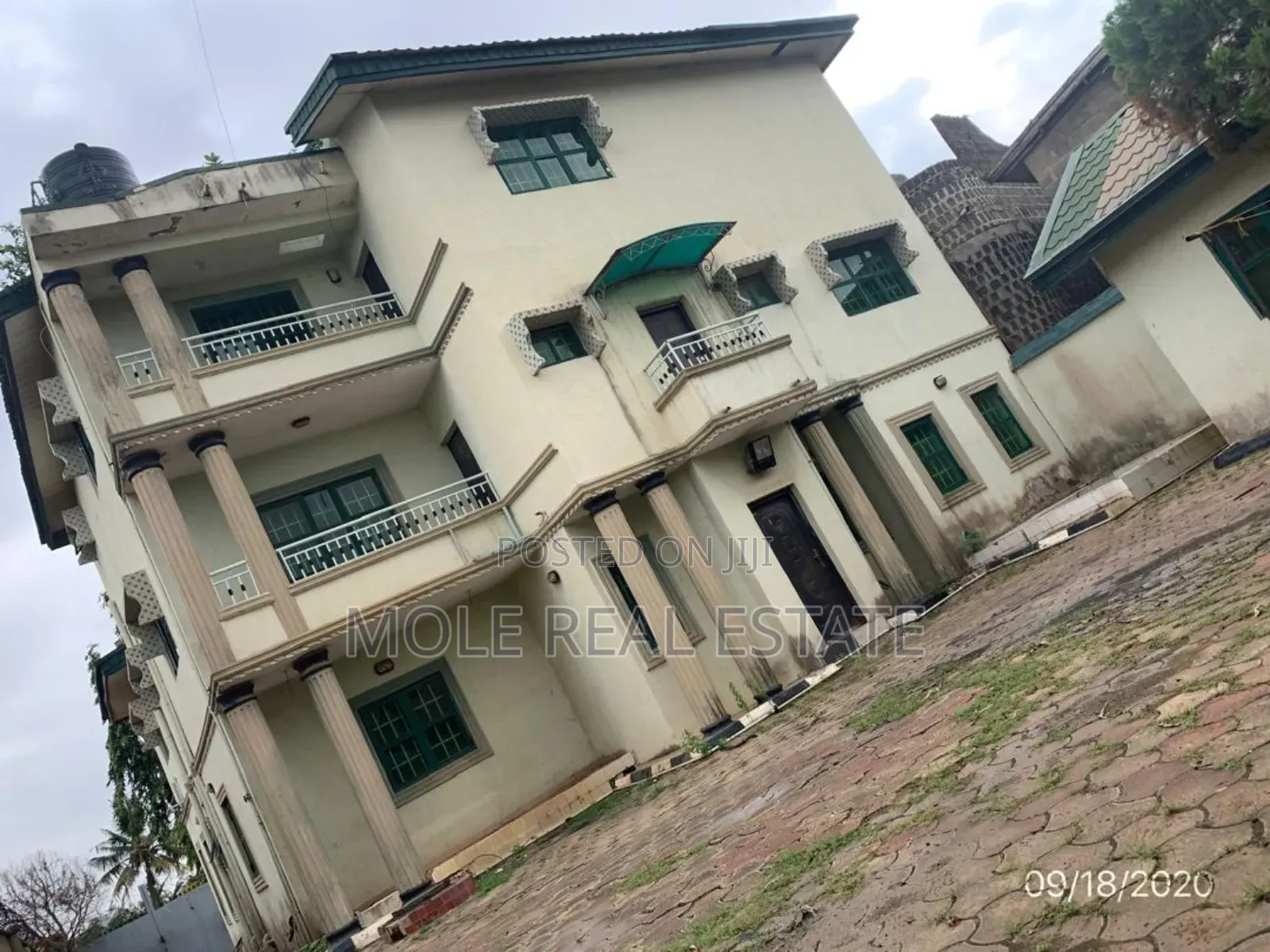 Furnished 6bdrm Duplex in Unity Estate Egbeda for sale in Egbeda