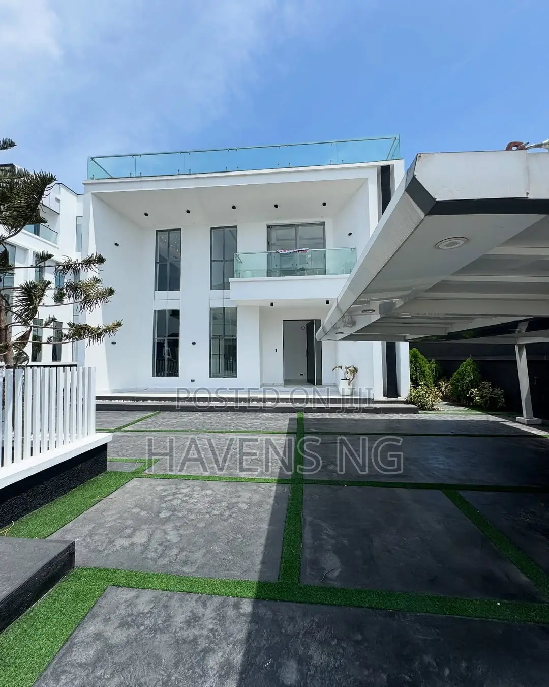 5bdrm Duplex in Osapa london for sale in Osapa london