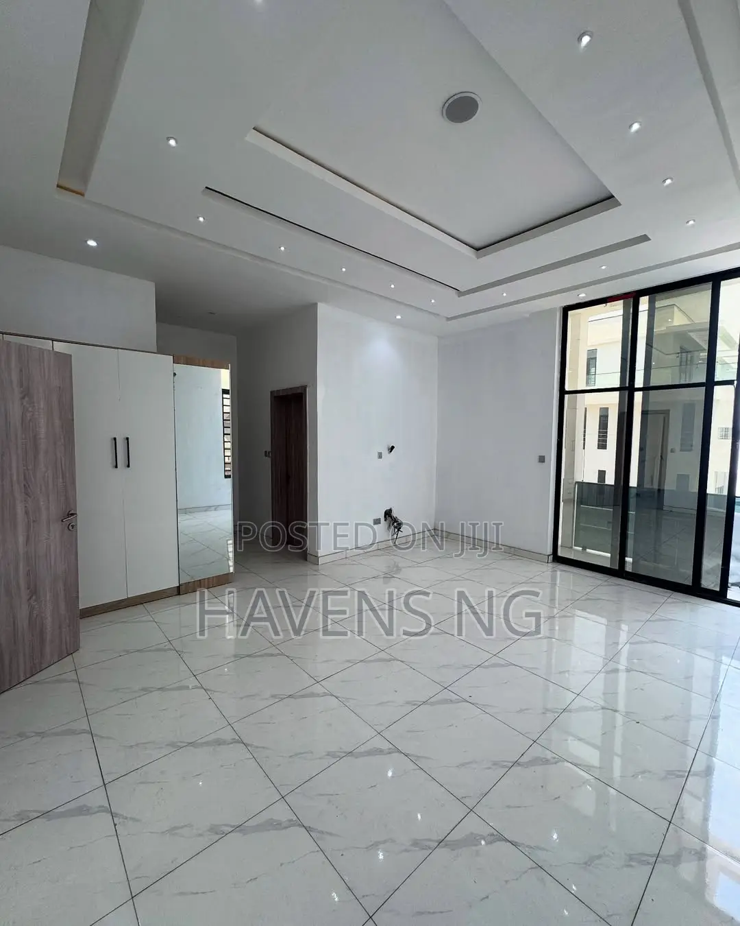 4bdrm Duplex in Lekki Phase 1 for sale in Lekki Phase 1