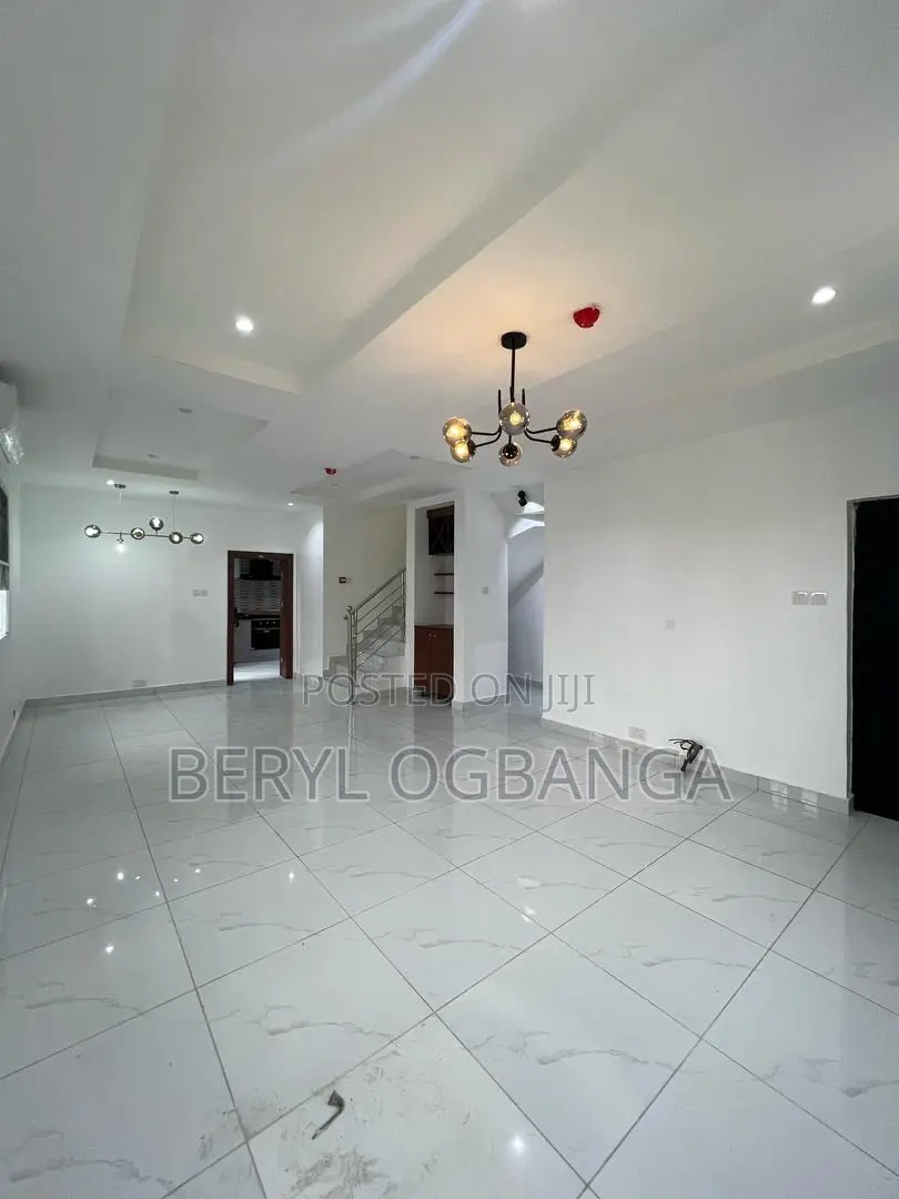 4bdrm Duplex in Ajah for sale in Ajah