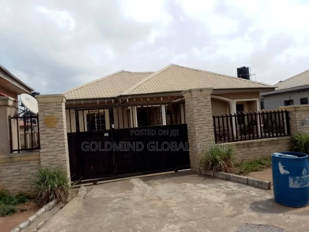 3bdrm Bungalow in Apo District for sale in Apo Resettlement