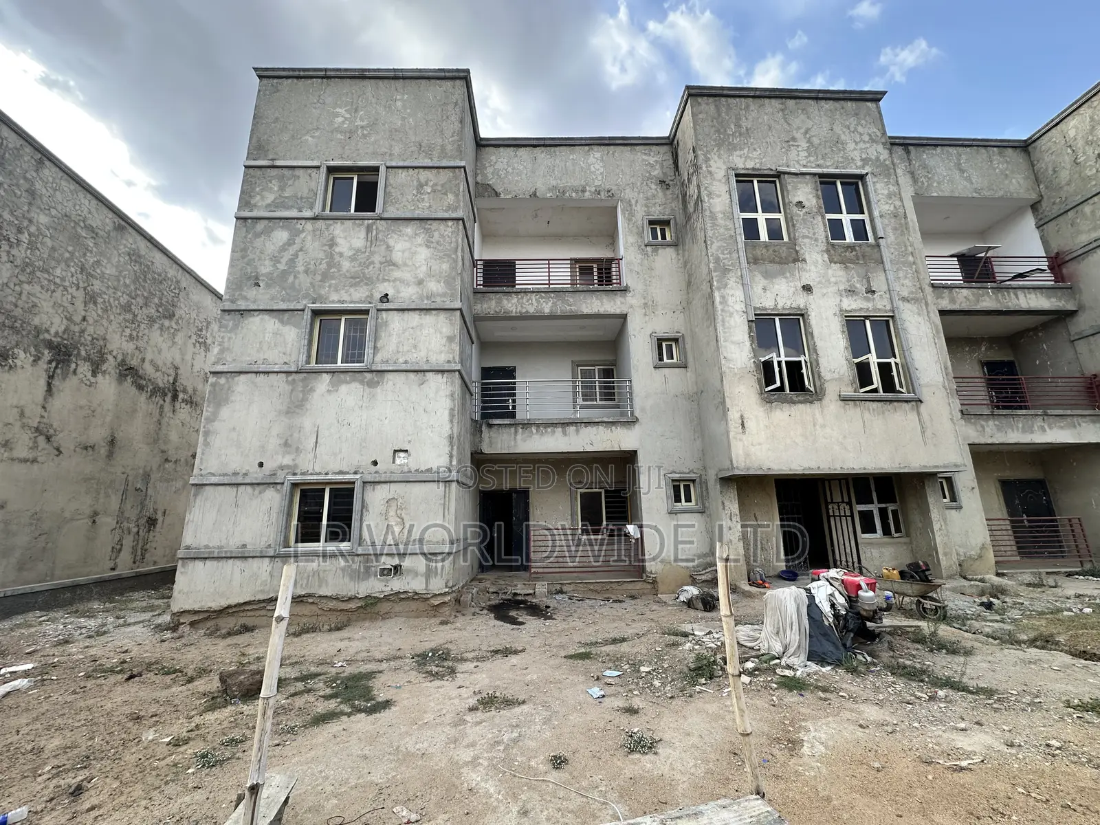 2bdrm Block of Flats in Idu for sale in Idu