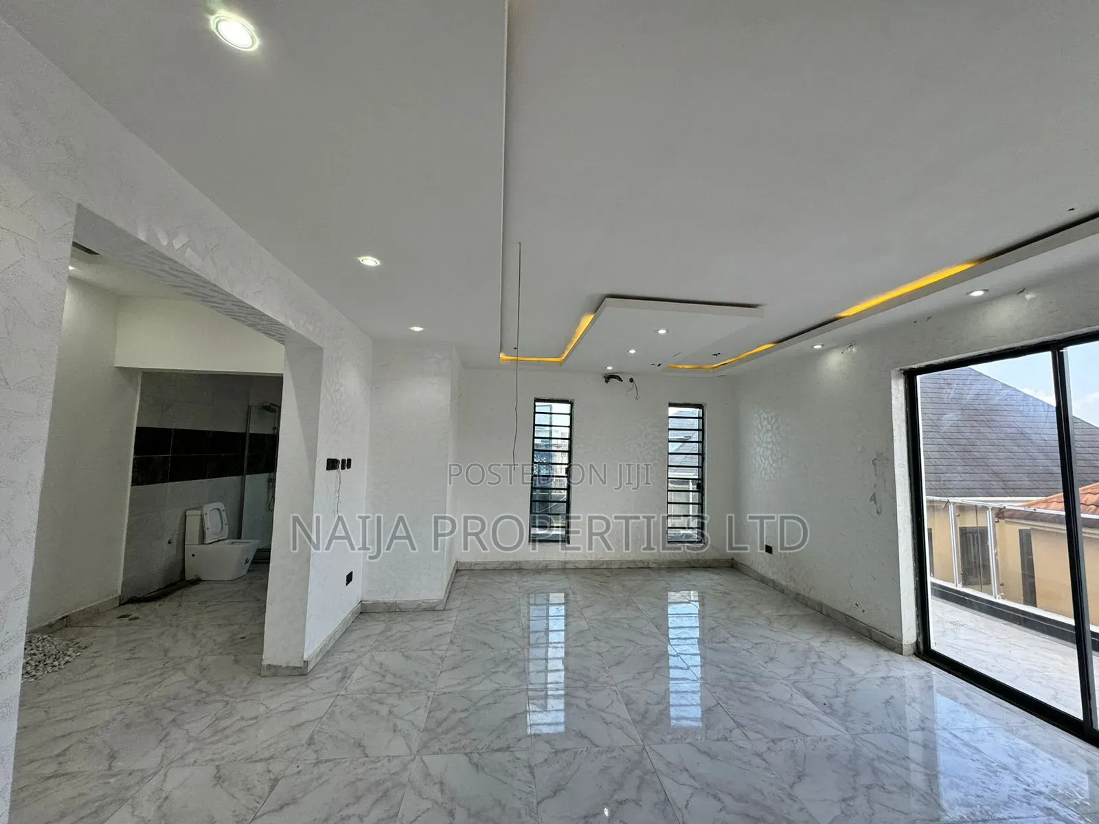 5bdrm Duplex in Victory Park Estate, Lekki for sale in Lekki
