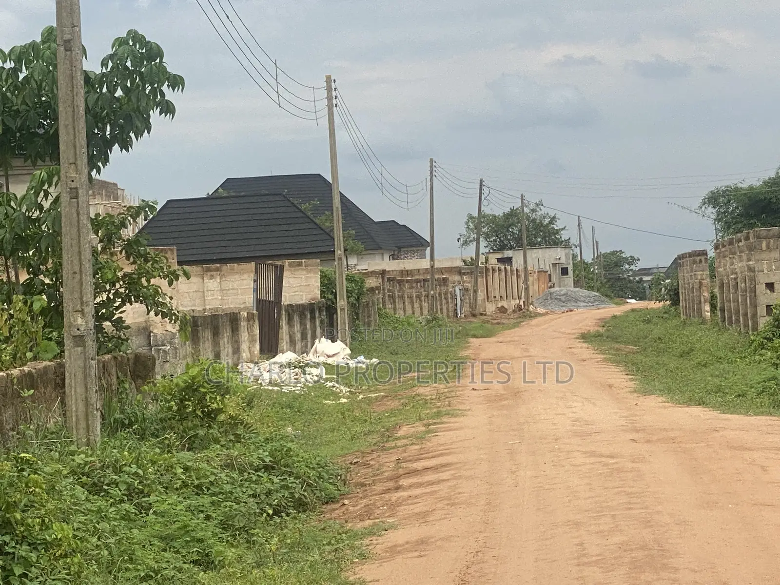 Genuine 100ft by 100ft With C of O in Amagba for Sale in Benin City