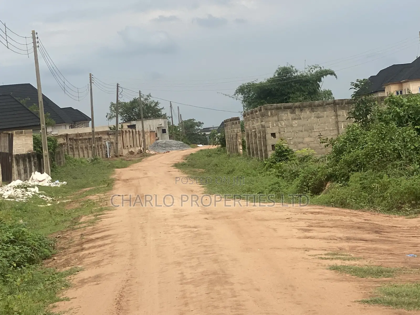 Genuine 100ft by 100ft With C of O in Amagba for Sale in Benin City
