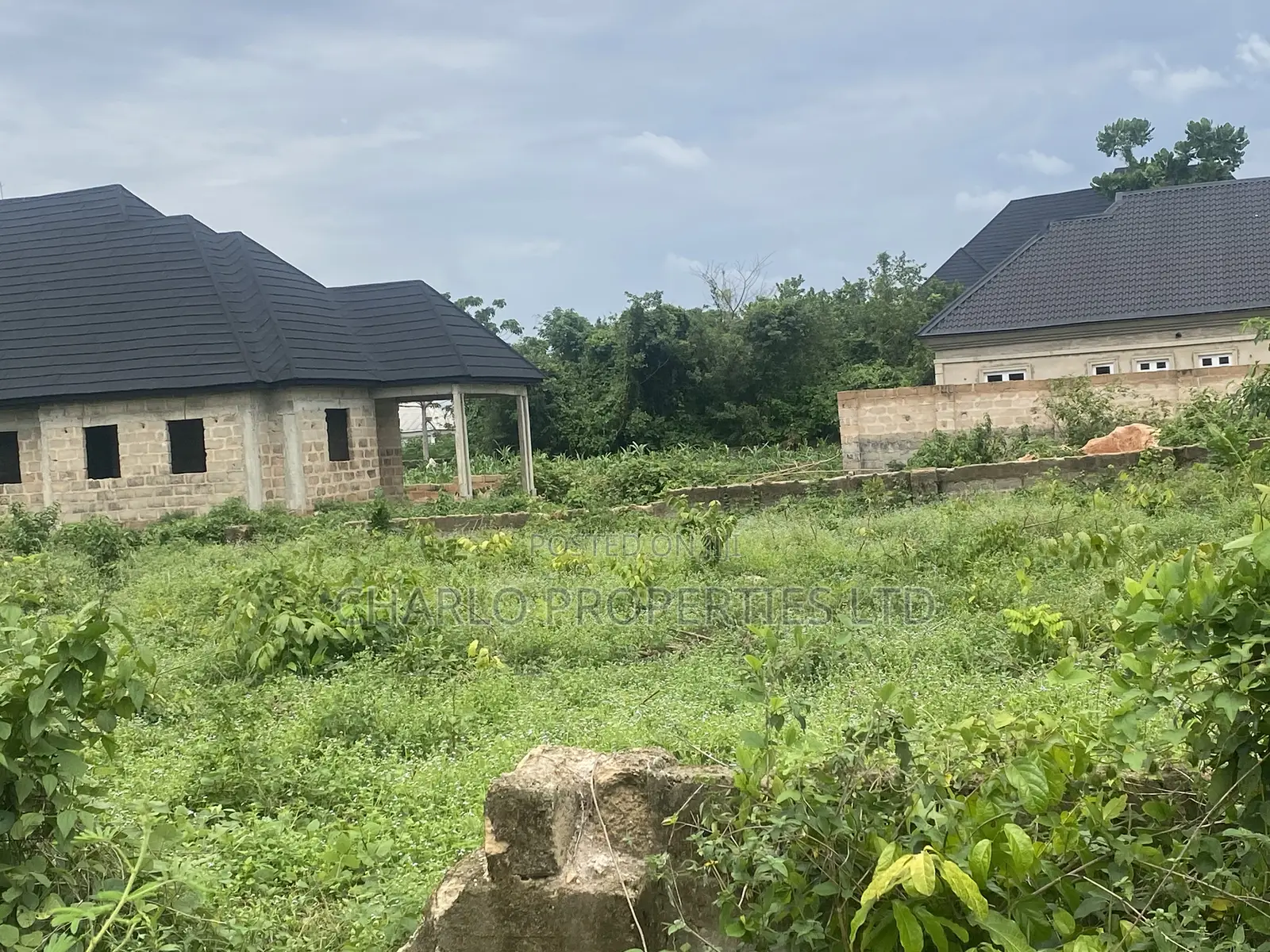 Genuine 100ft by 100ft With C of O in Amagba for Sale in Benin City
