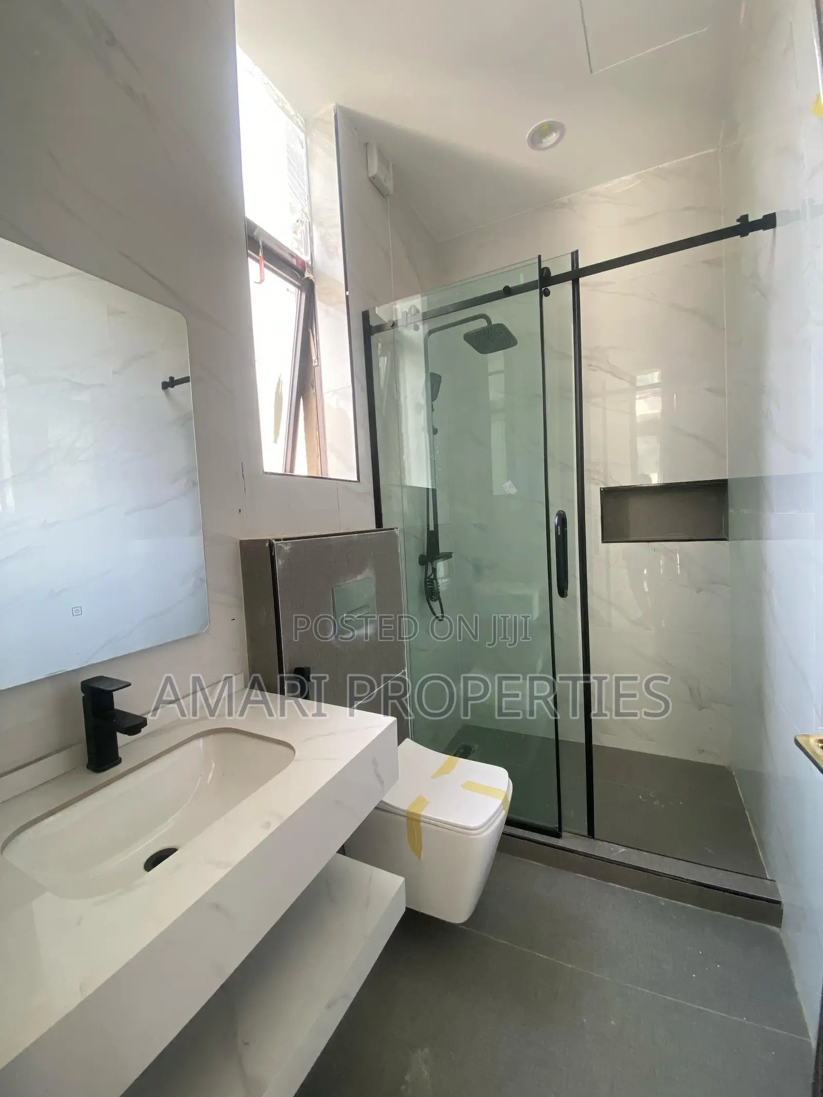 3bdrm Block of Flats in Lekki Phase1 for rent in Lekki Phase 1