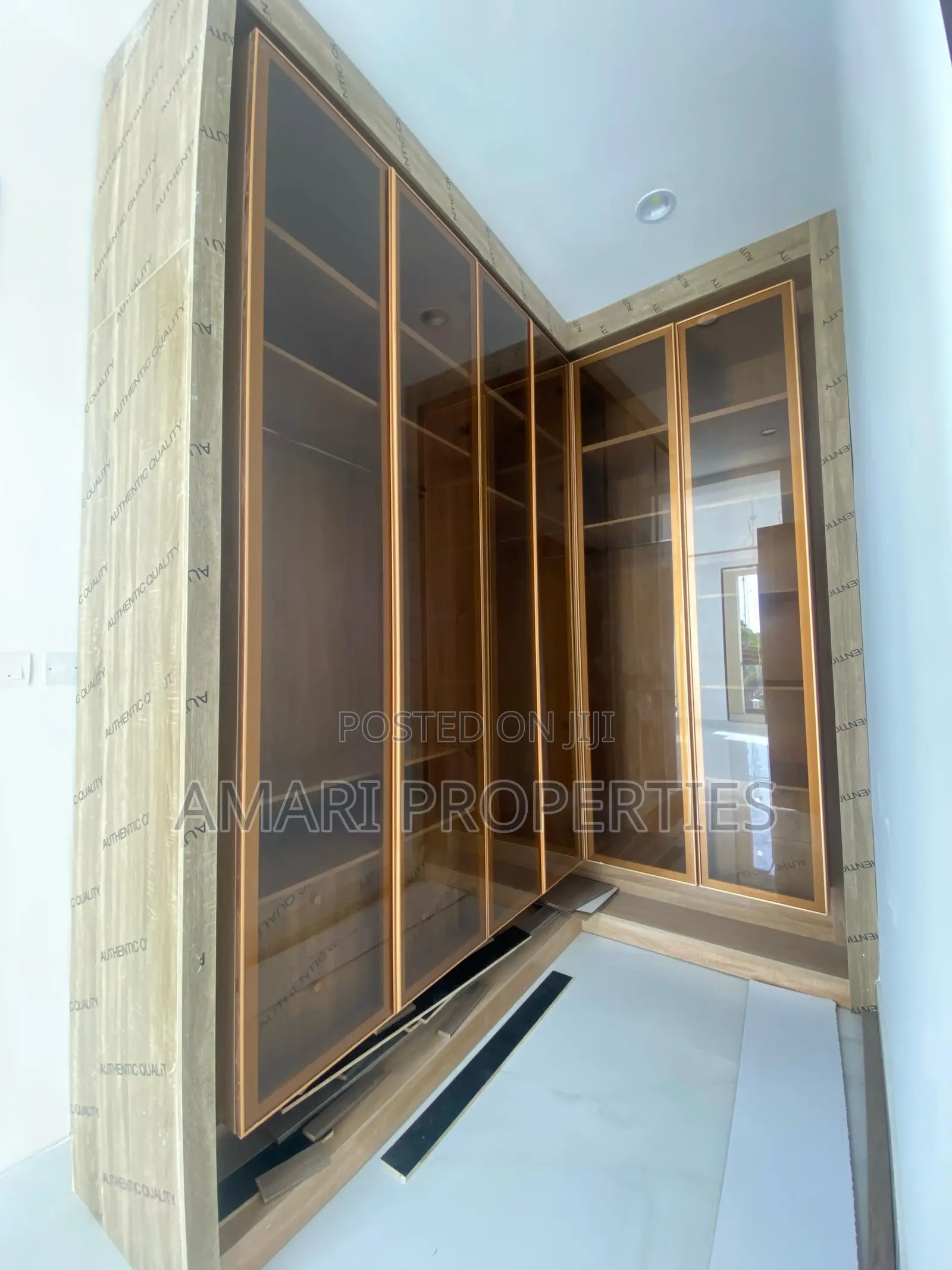 3bdrm Block of Flats in Lekki Phase1 for rent in Lekki Phase 1