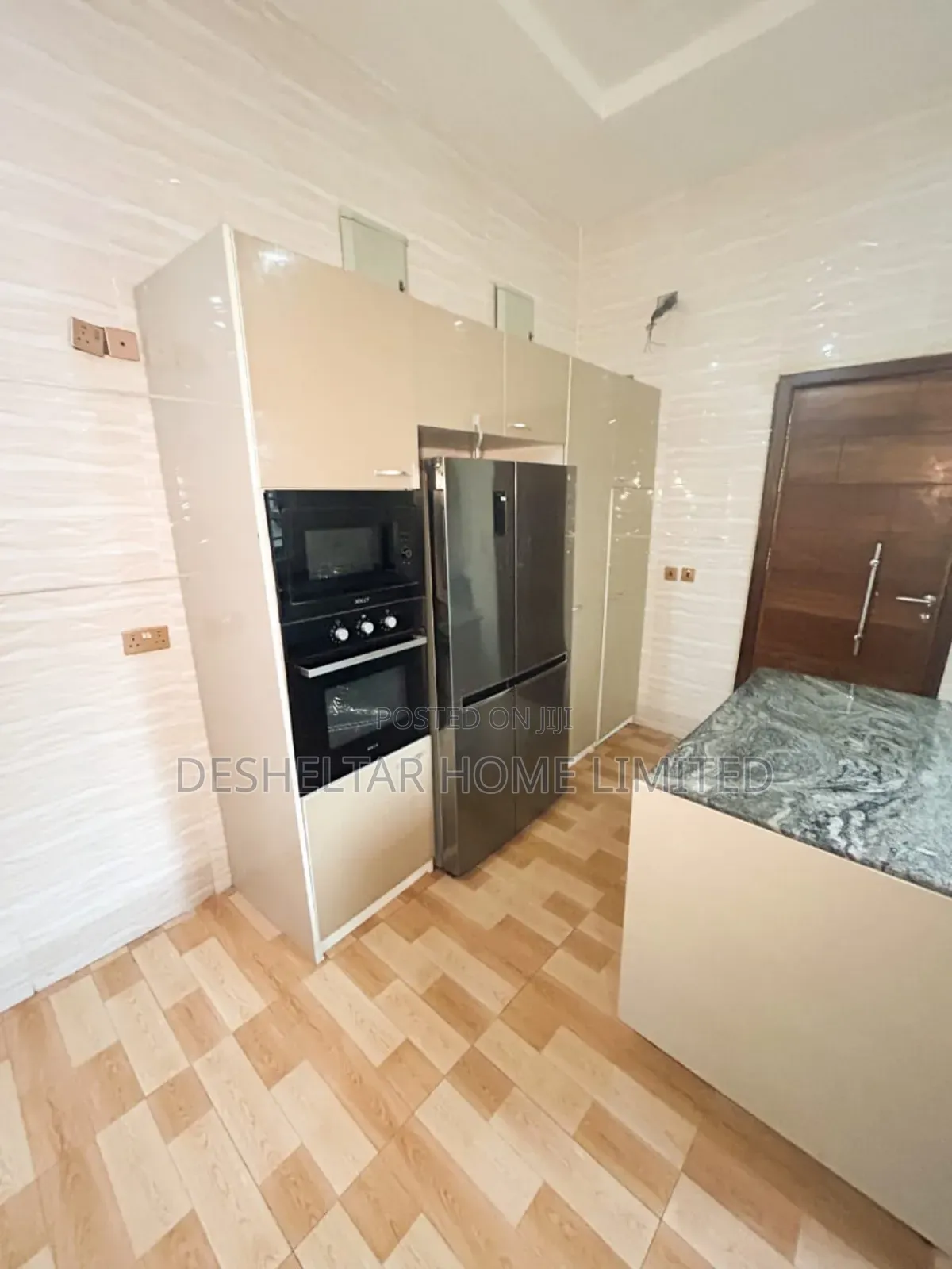 Furnished 4bdrm Shared Apartment in Chevvy View Estate, Chevron in Chevron