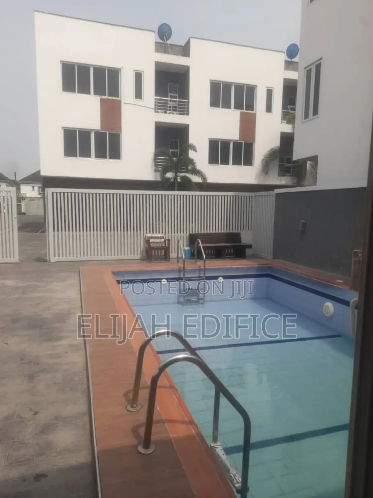 Furnished 4bdrm Townhouse/Terrace in Osapa London, Lekki for sale in Lekki