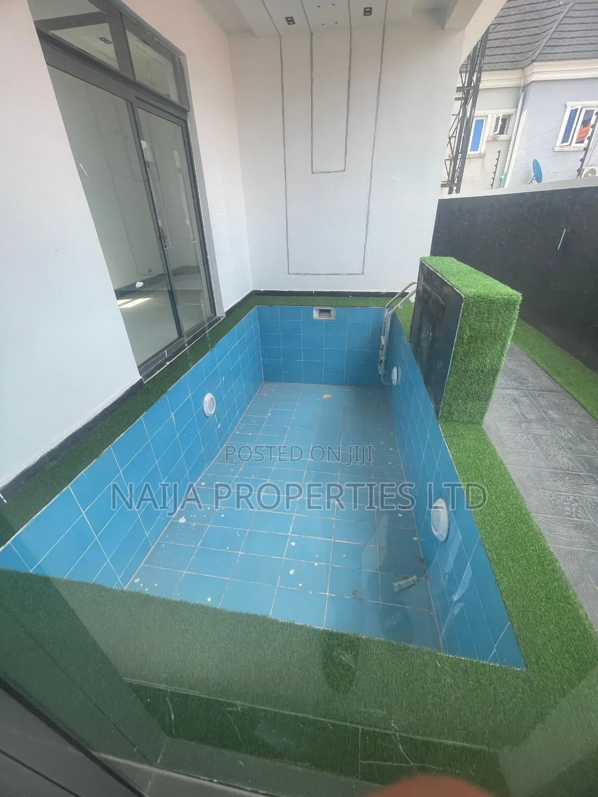 5bdrm Duplex in Sangotedo for sale in Sangotedo