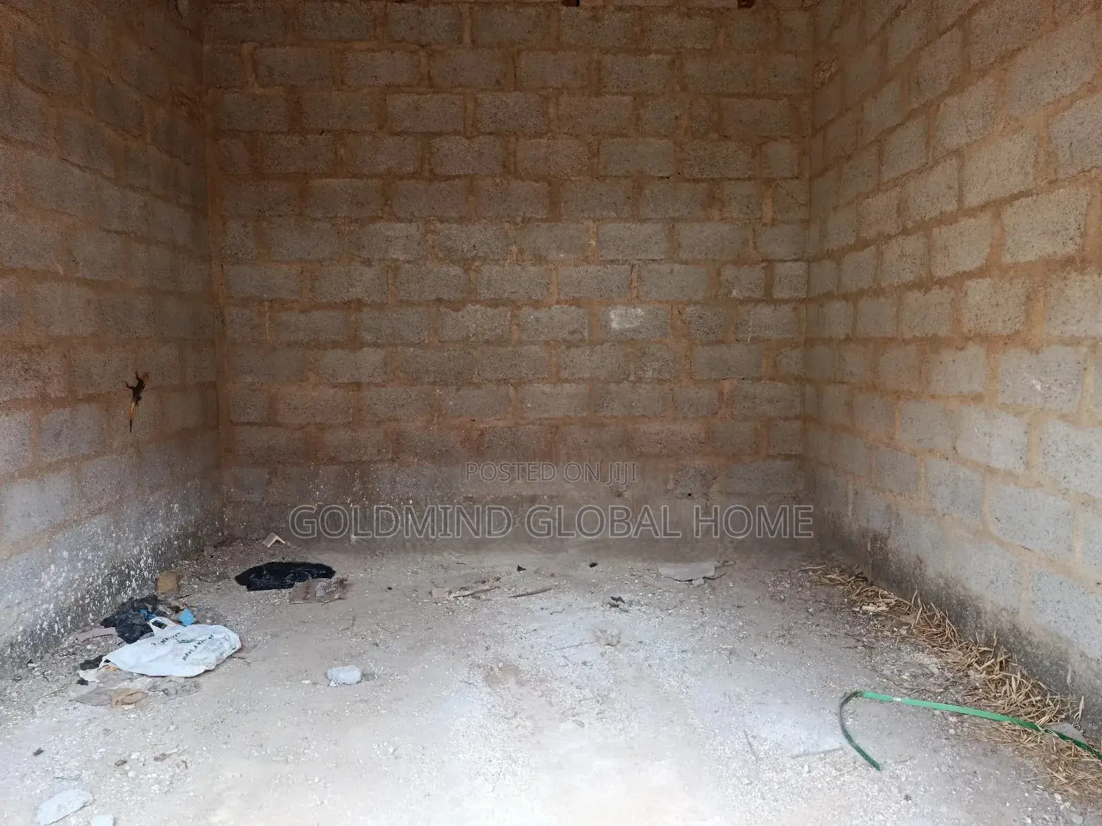 Shop for Sale in Fo1 Market Kubwa Abuja in Kubwa