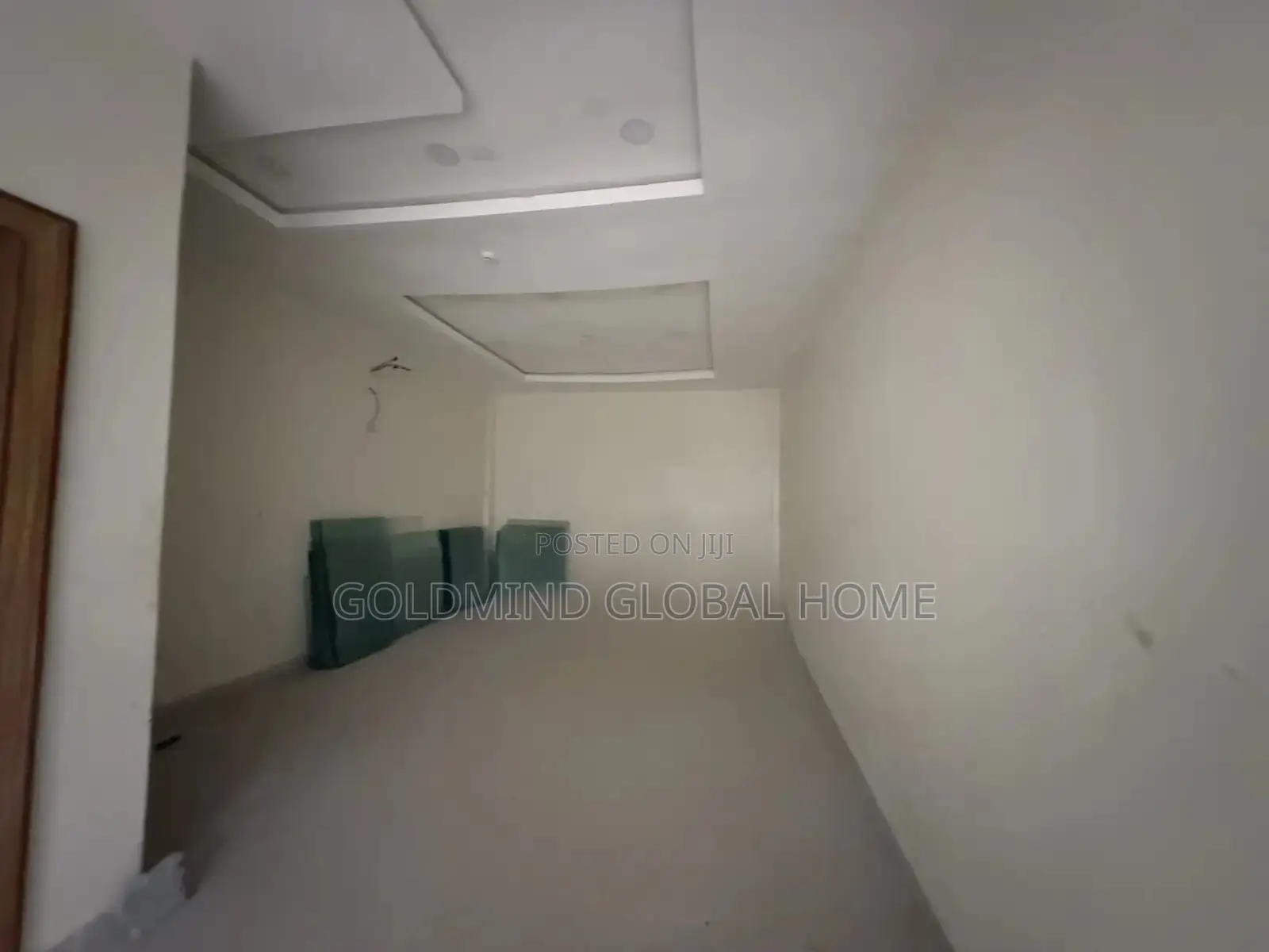 Lovely Built Fully Serviced 40sqm Shop Space in Wuse 2