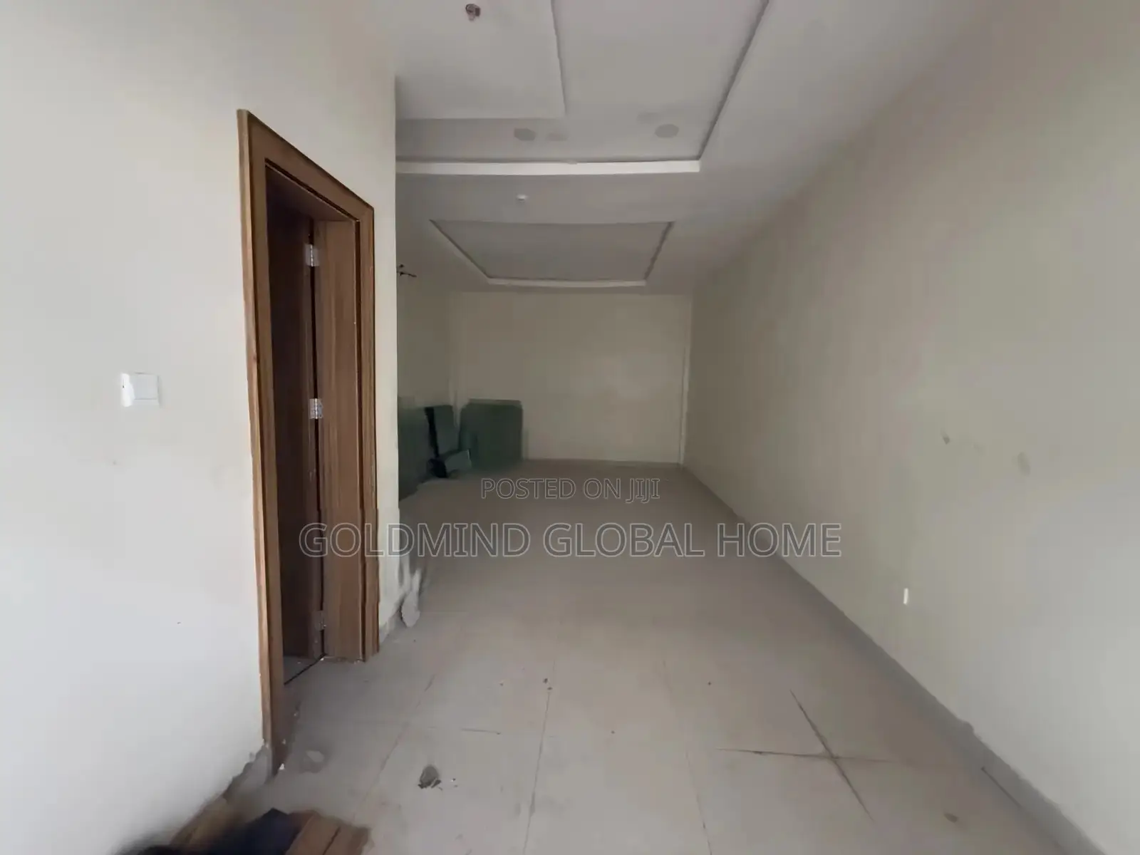 Lovely Built Fully Serviced 40sqm Shop Space in Wuse 2