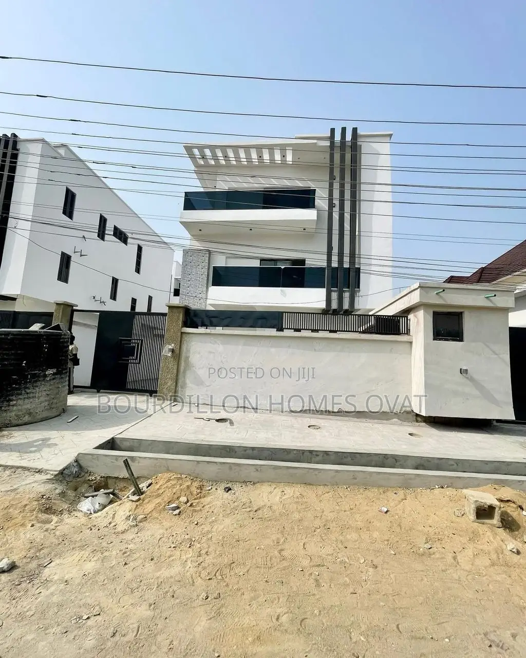 4bdrm Duplex in Ologolo for sale in Ologolo