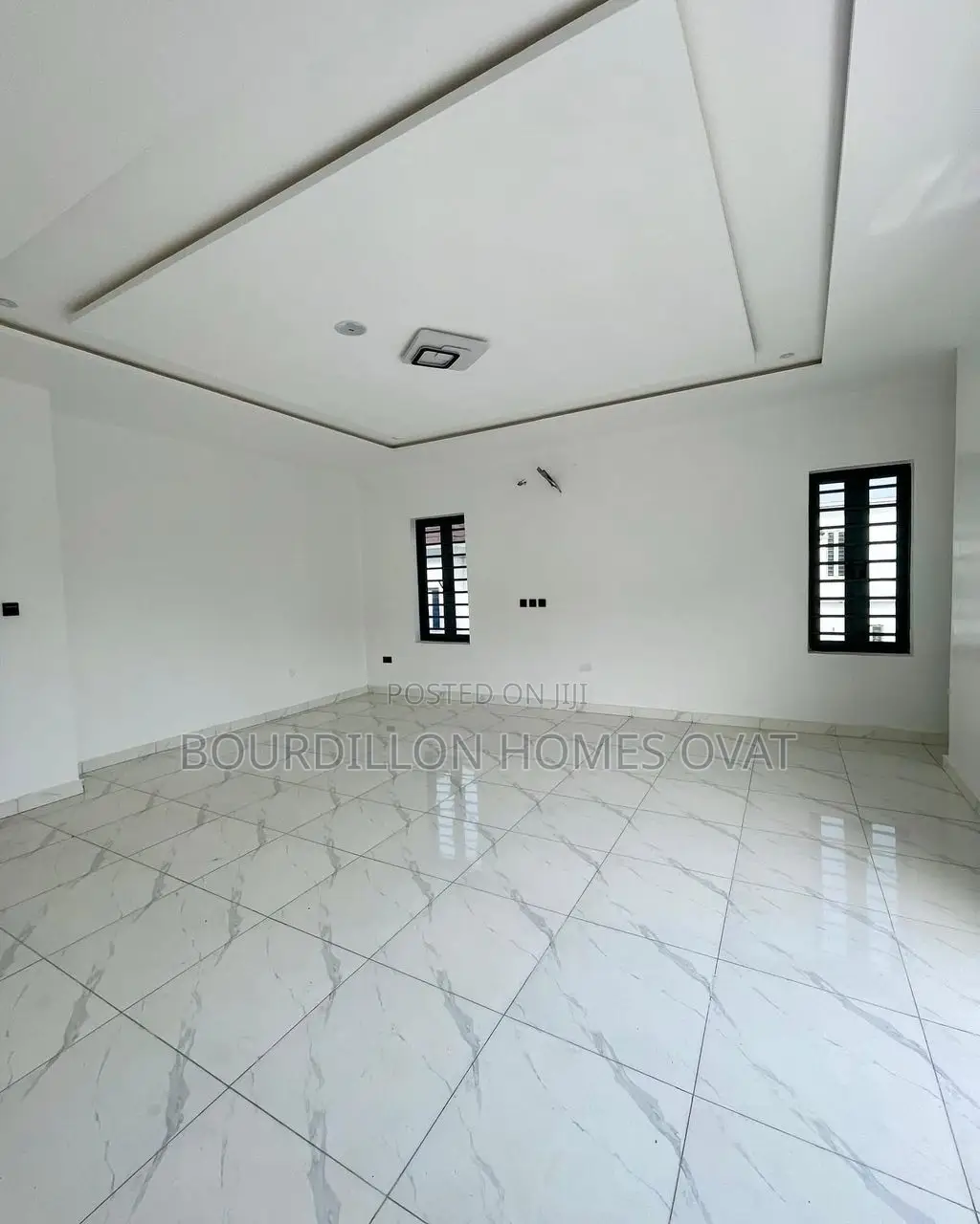 4bdrm Duplex in Ologolo for sale in Ologolo