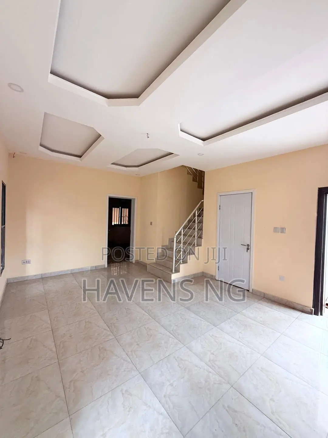 4bdrm Duplex in Agungi for sale in Agungi