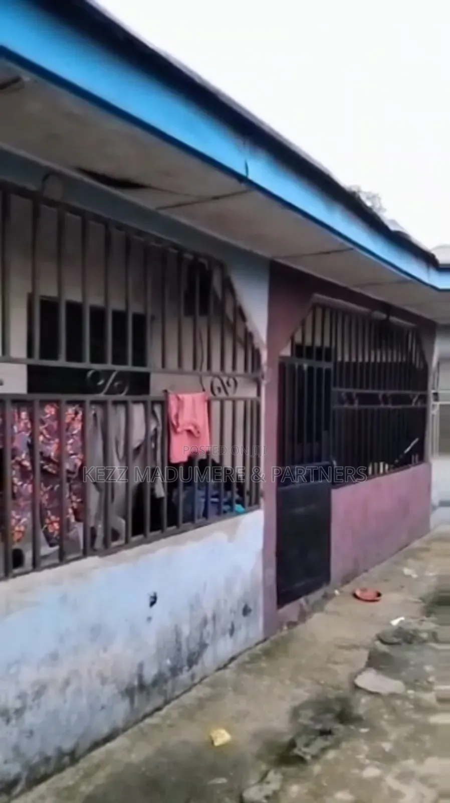 7bdrm Block of Flats in Near Market for sale in Port-Harcourt