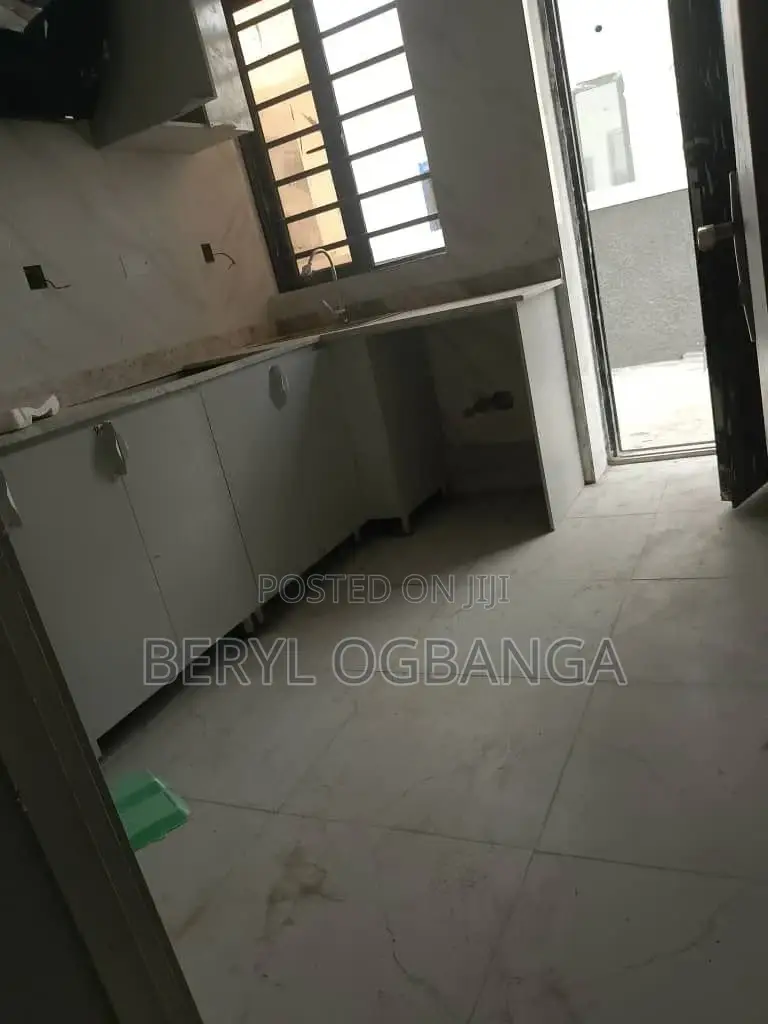 4bdrm Duplex in VGC / Ajah for sale in VGC / Ajah