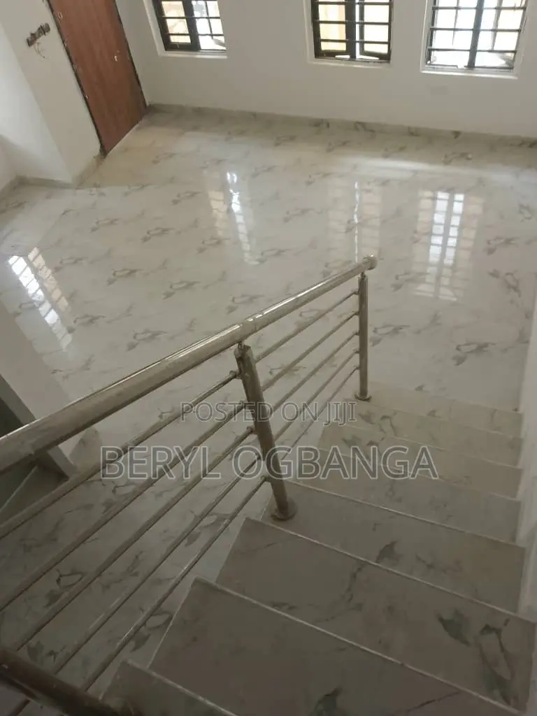 4bdrm Duplex in VGC / Ajah for sale in VGC / Ajah