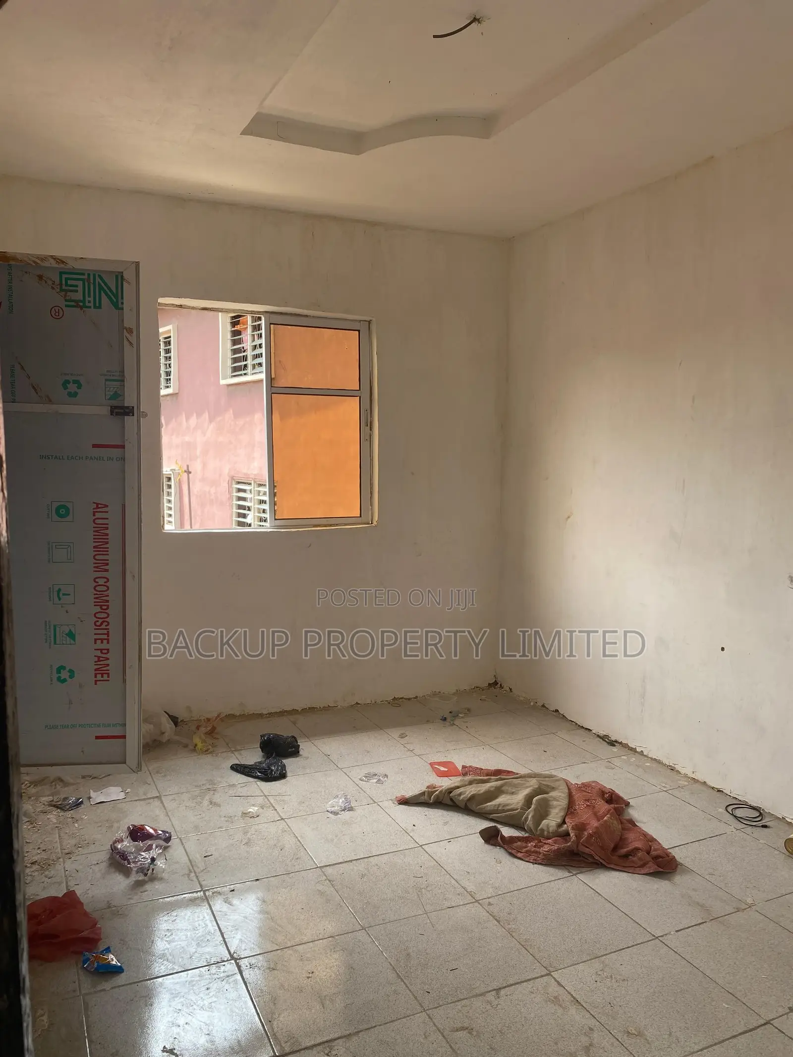 1bdrm Apartment in Gbagada for sale in New Garage / Gbagada