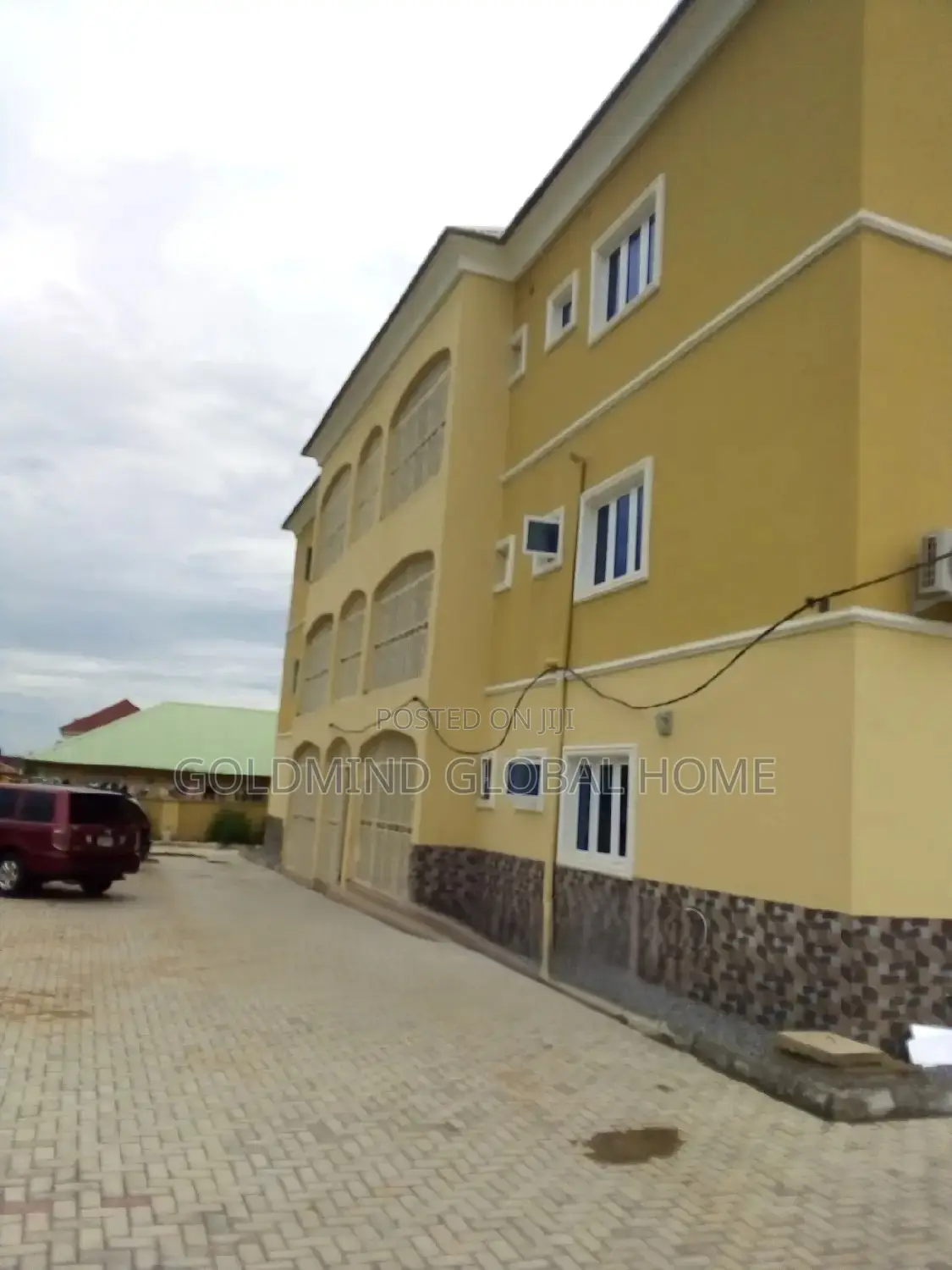 3bdrm Block of Flats in Amac, FHA for sale in FHA