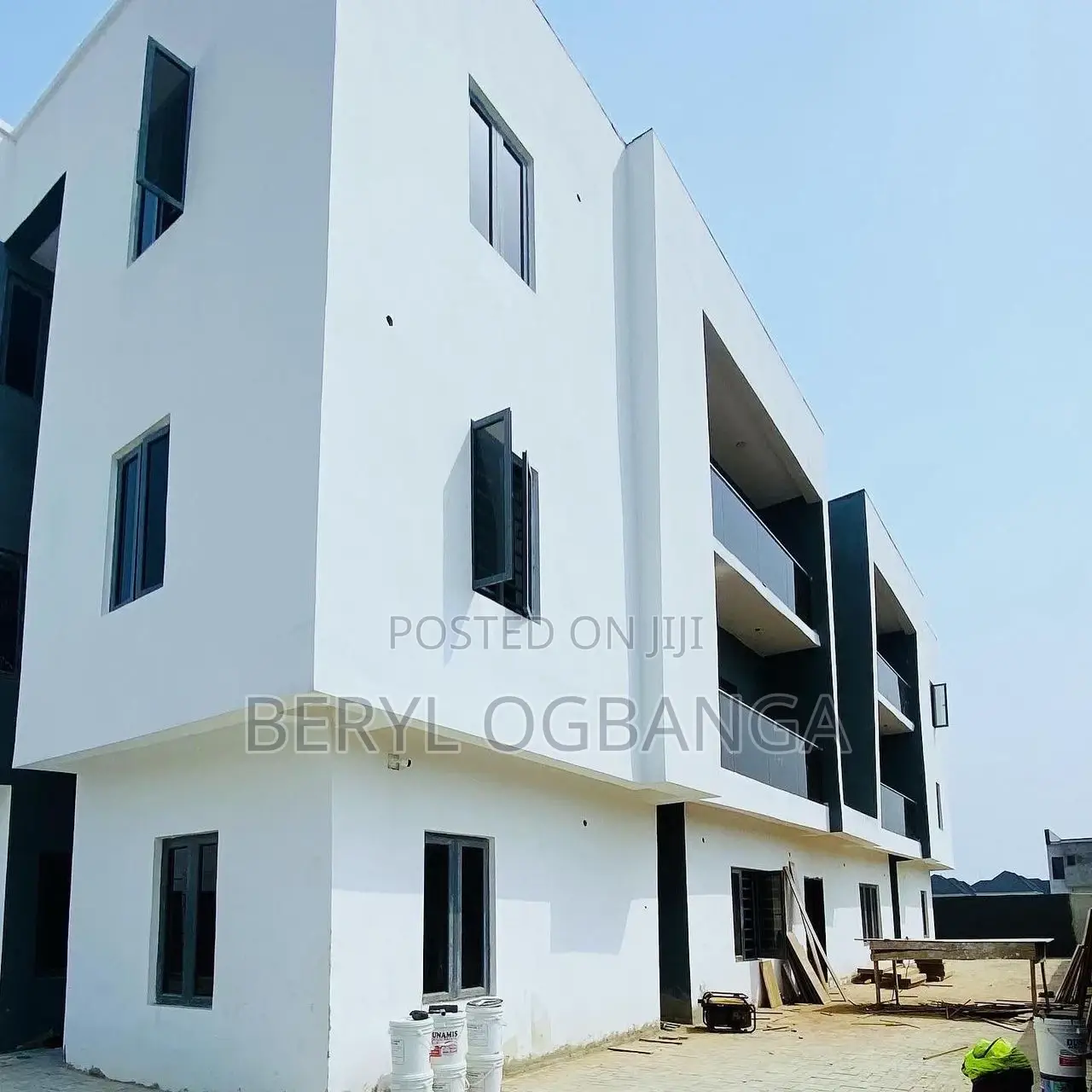 3bdrm Apartment in Ikota Gra for sale in Ikota