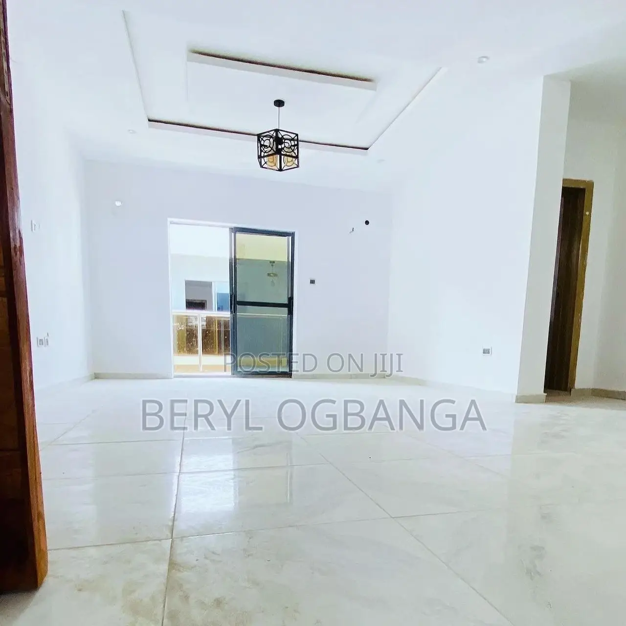 3bdrm Apartment in Ikota Gra for sale in Ikota
