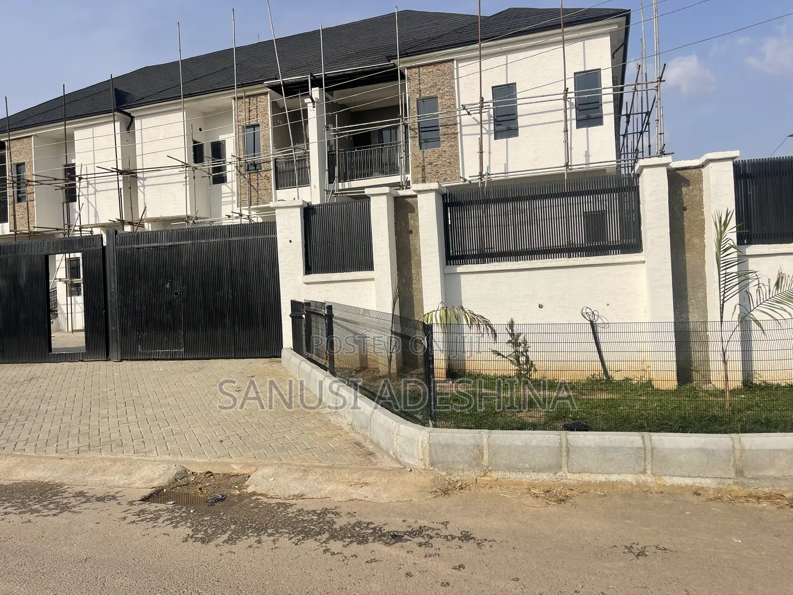 4bdrm Duplex in Jahi Gilmore,Fct for rent in Jahi