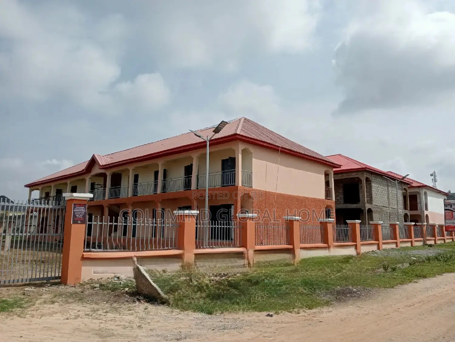 Lock Up Shop for Sell in Lugbe in Sabon Lugbe