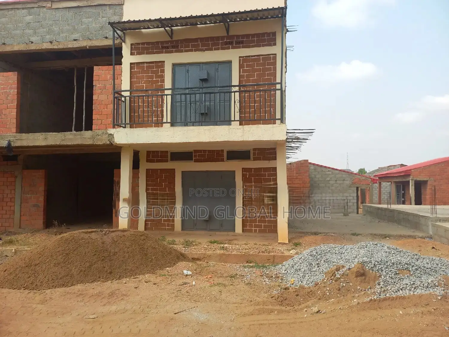 Mini Warehouse Shop Available for Sale at Fo1 Market in Kubwa