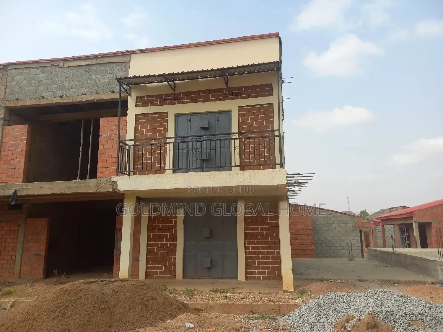 Mini Warehouse Shop Available for Sale at Fo1 Market in Kubwa
