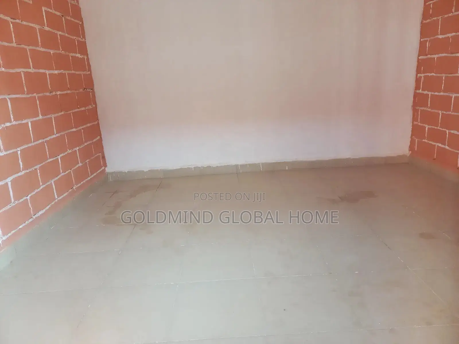 Distress Sale: Double Shop for Sale in Fo1 MKT Kubwa in Kubwa