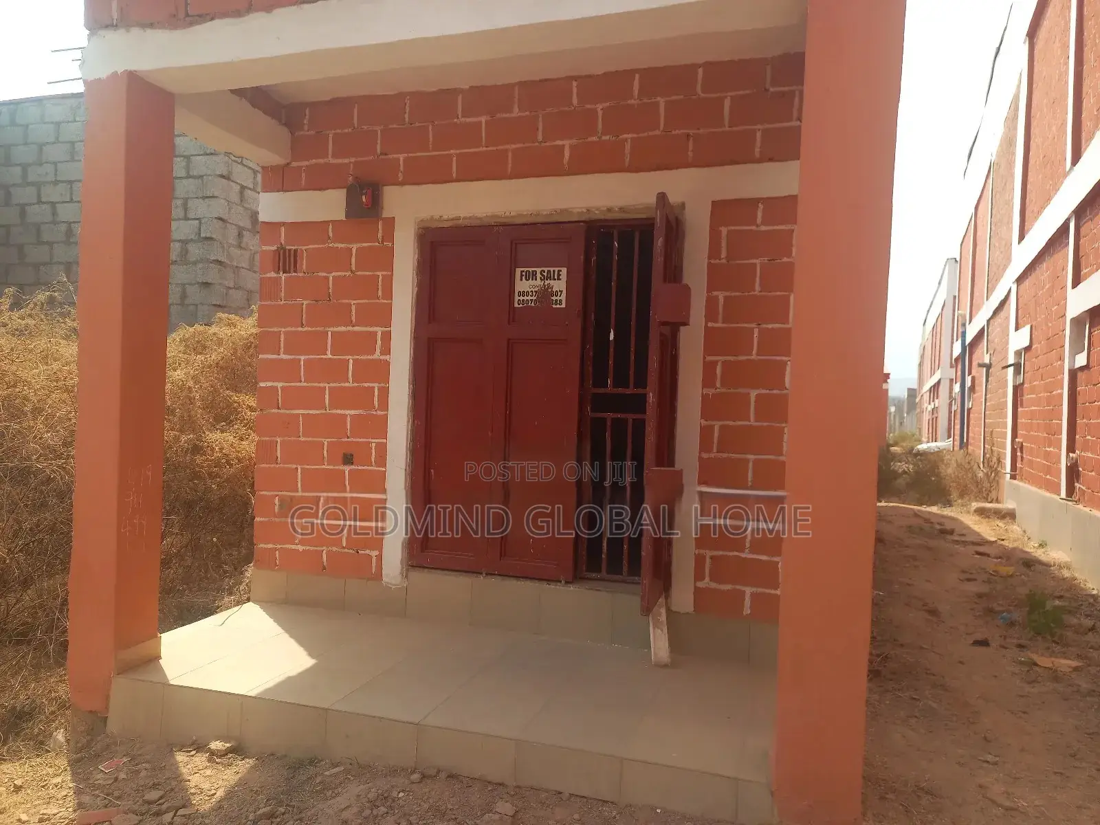 Distress Sale: Double Shop for Sale in Fo1 MKT Kubwa in Kubwa