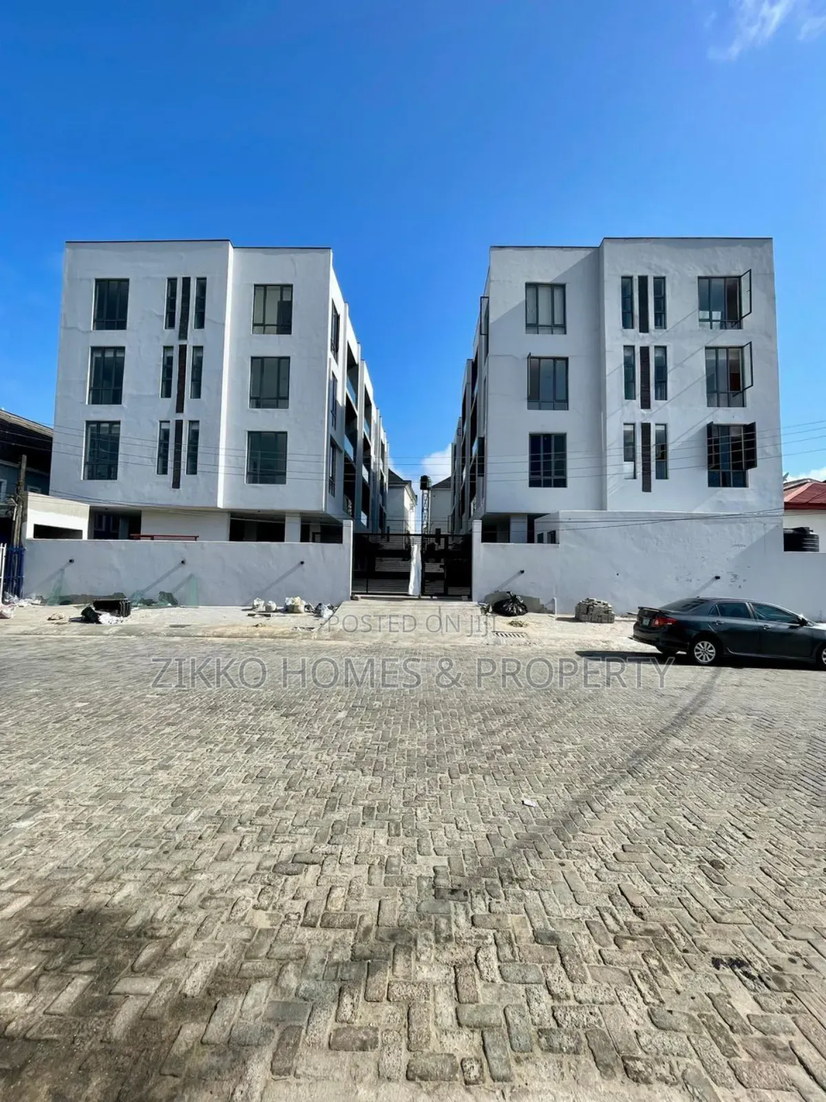2bdrm Apartment in Chevron Drive, Lekki for sale in Lekki