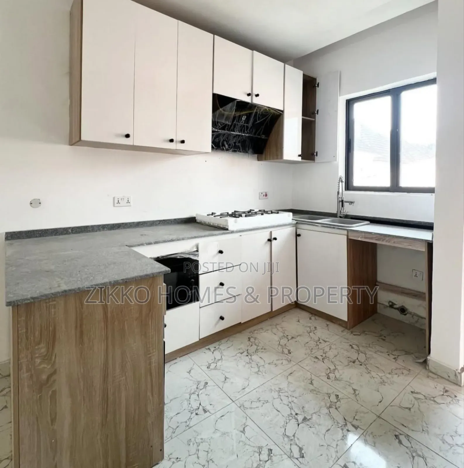2bdrm Apartment in Chevron Drive, Lekki for sale in Lekki