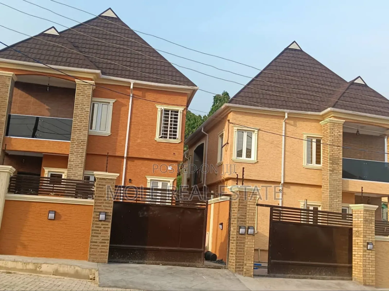 3bdrm Block of Flats in Hossana Estate By for sale in Ago Palace