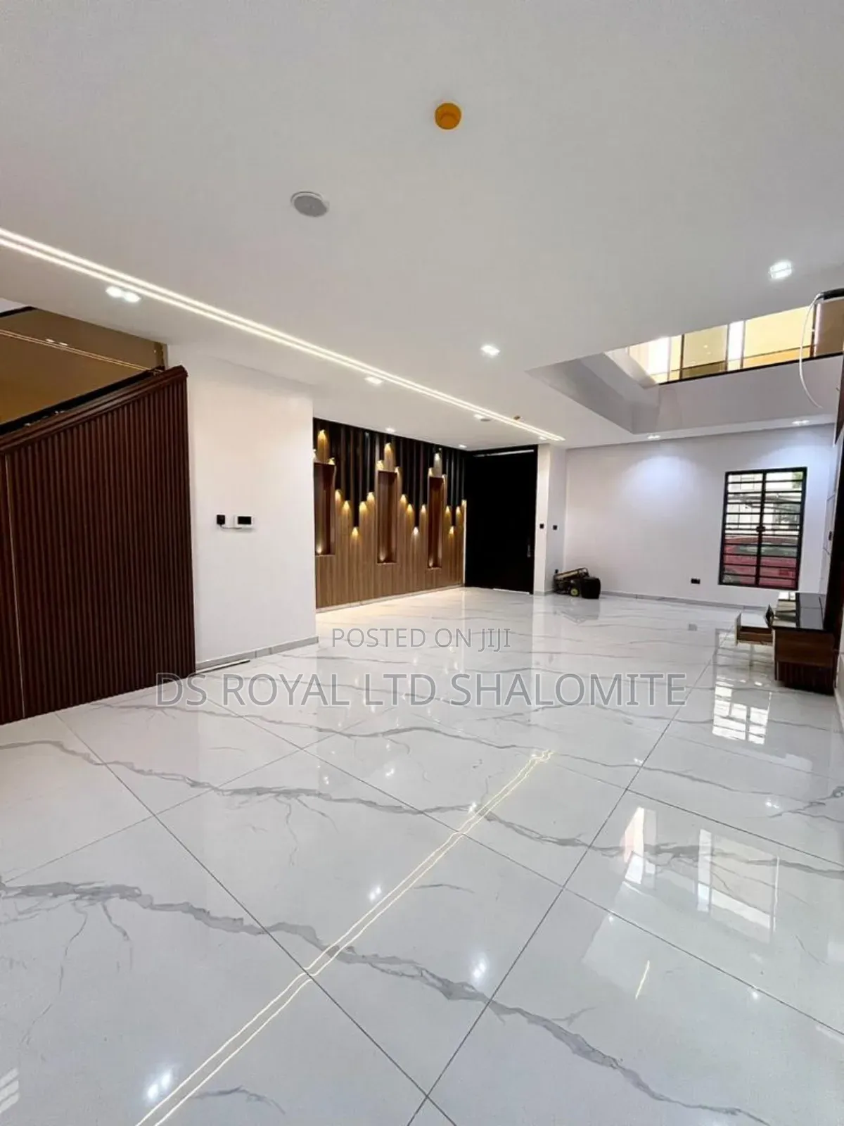 5bdrm Duplex in Lagos Island / Lagos Island for sale in Lagos Island / Lagos Island