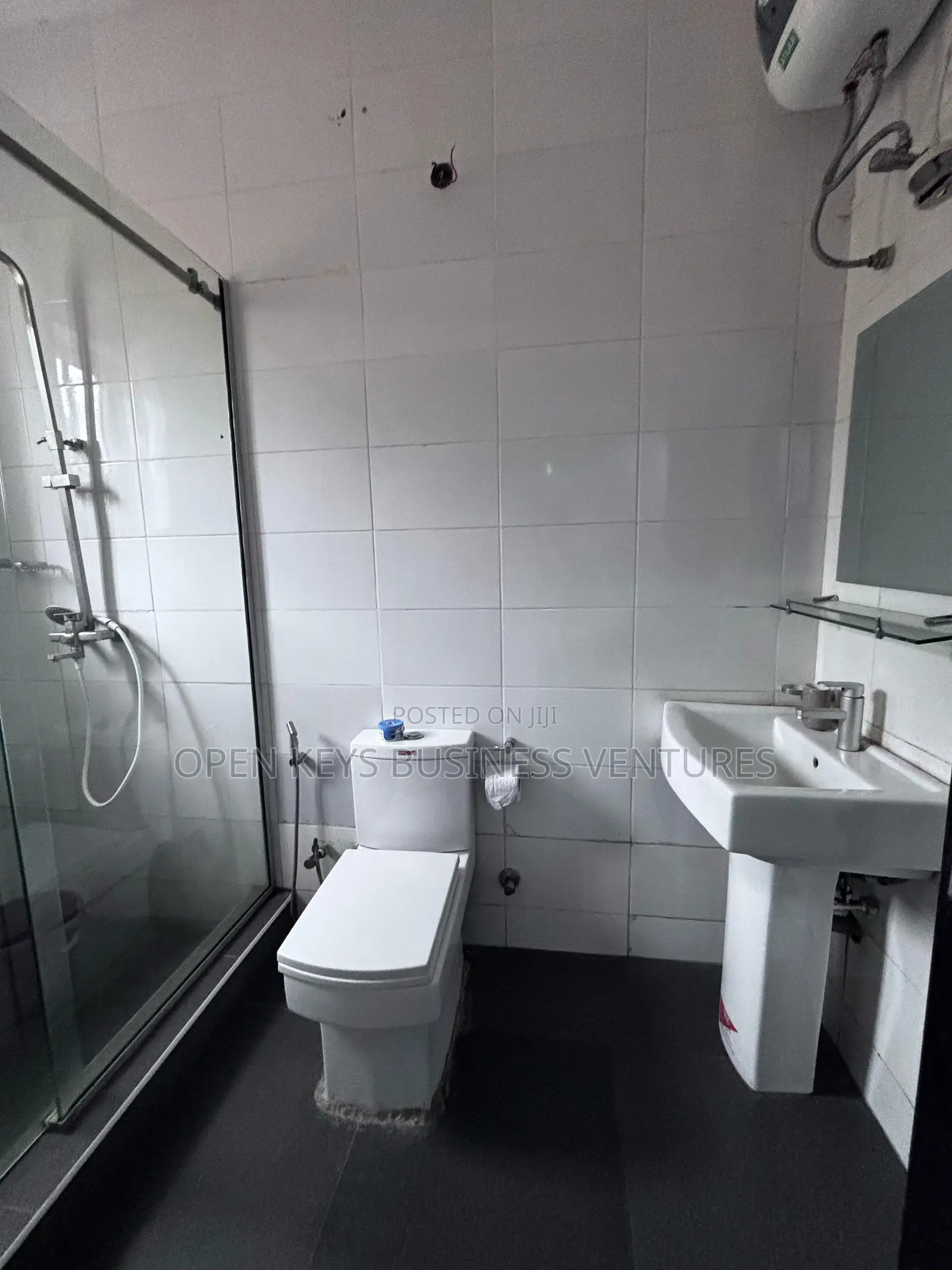 Furnished 4bdrm Duplex in New Garage, Akala Express for sale in Akala Express