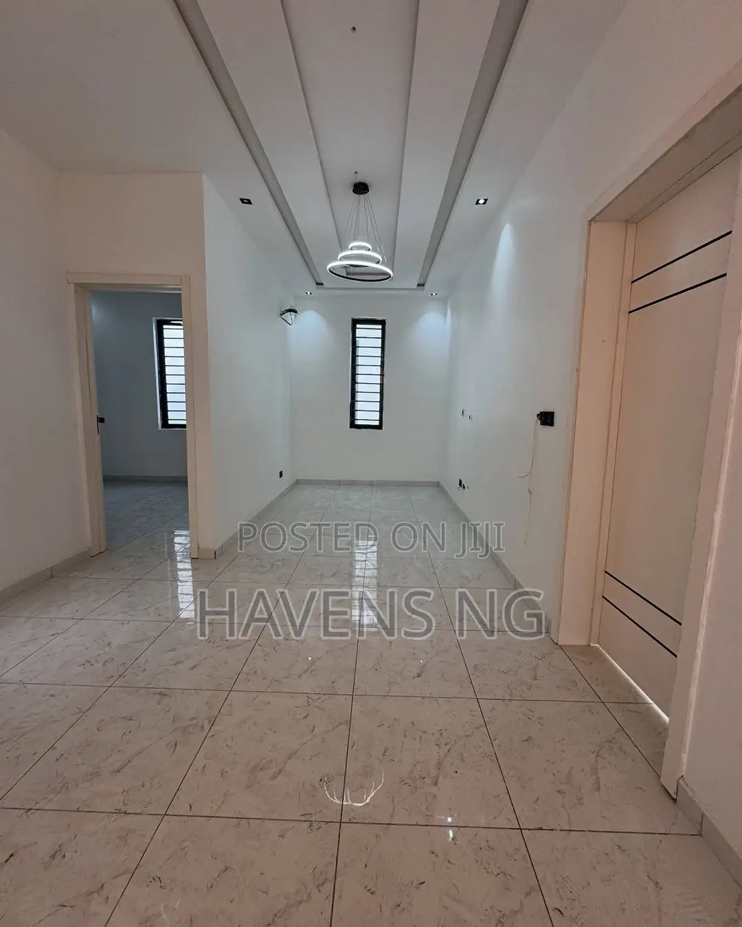 4bdrm Duplex in Agungi for sale in Agungi