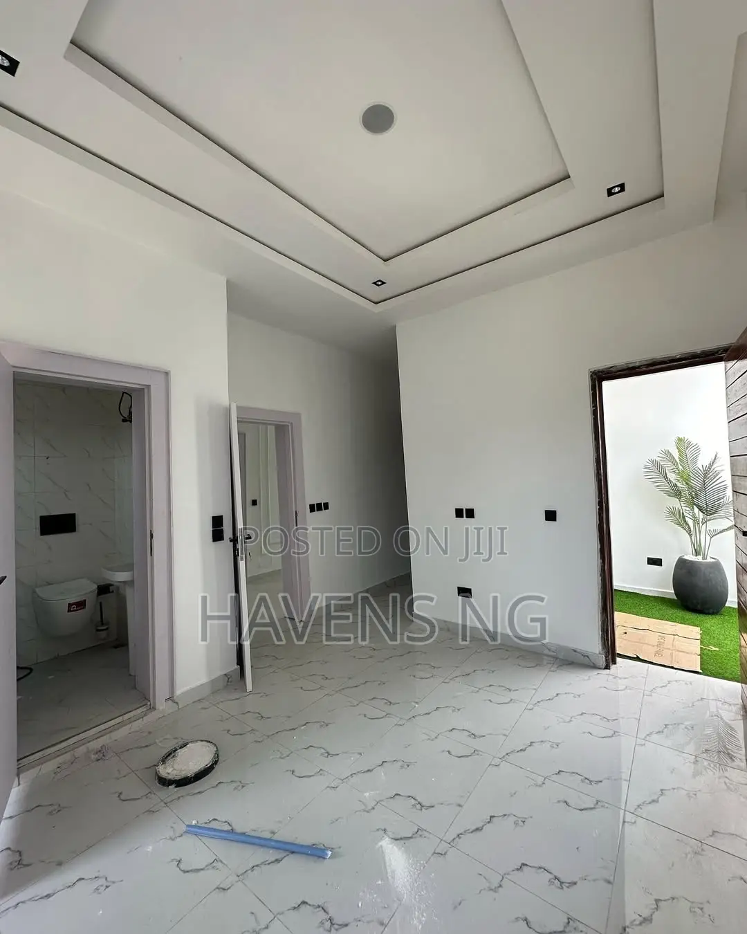 5bdrm Duplex in Abraham Adesanya Estate for sale in Abraham Adesanya Estate