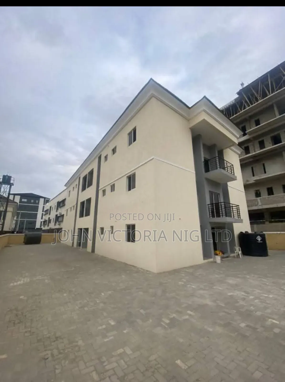 12bdrm Block of Flats in Off Freedom Way, Lekki Phase 1 for sale in Lekki Phase 1