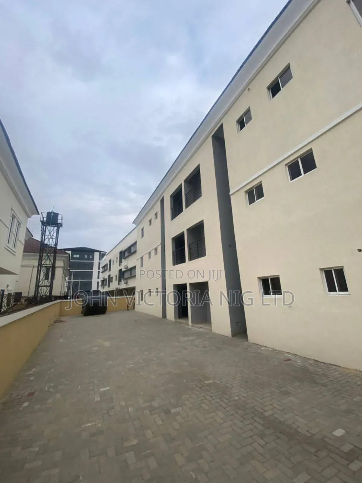 12bdrm Block of Flats in Off Freedom Way, Lekki Phase 1 for sale in Lekki Phase 1