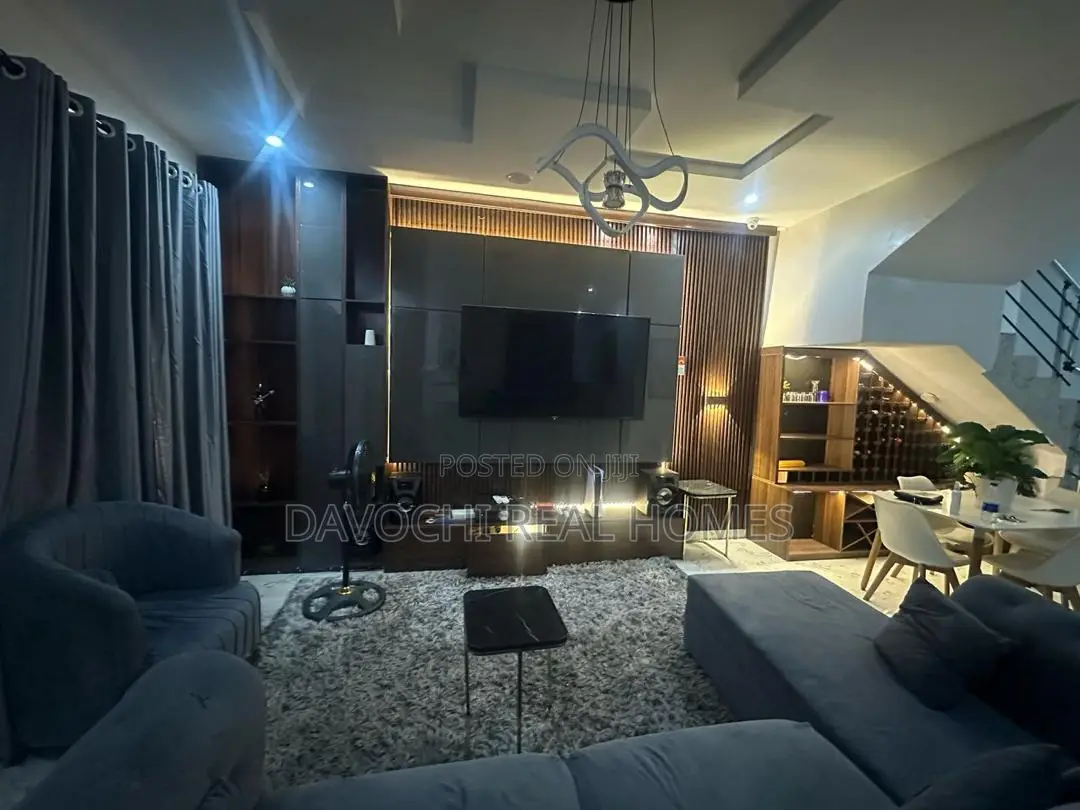 Furnished 4bdrm Duplex in Conservative Road,, Chevron for rent in Chevron