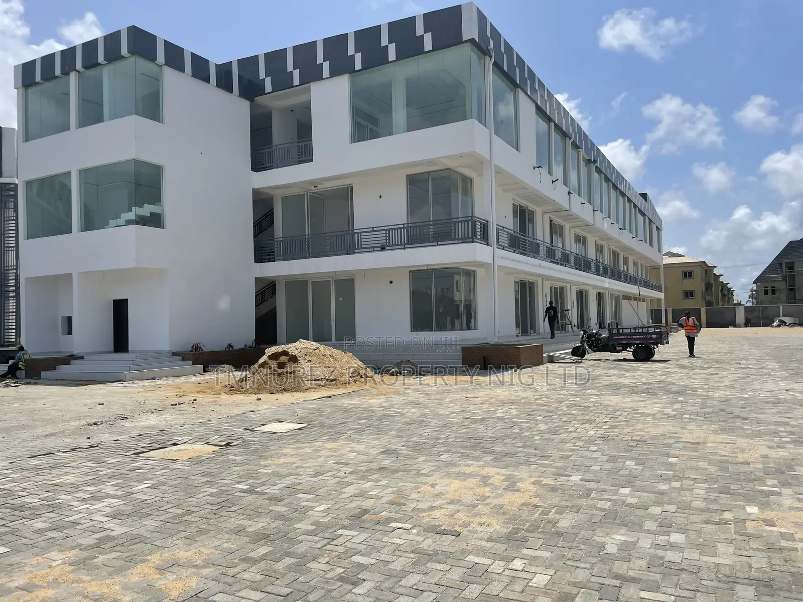 Shop Space for Rent Groundfloor in Lekki