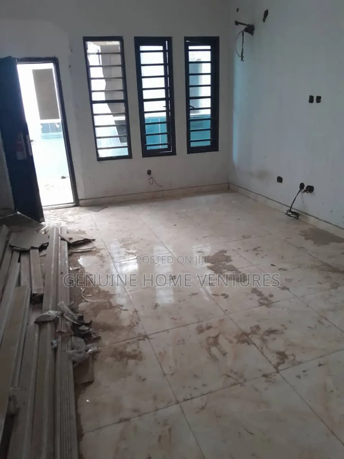 3bdrm Apartment in Yaba for sale in Yaba